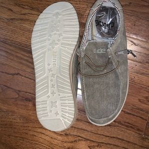 Hey Dude Loafers size 12